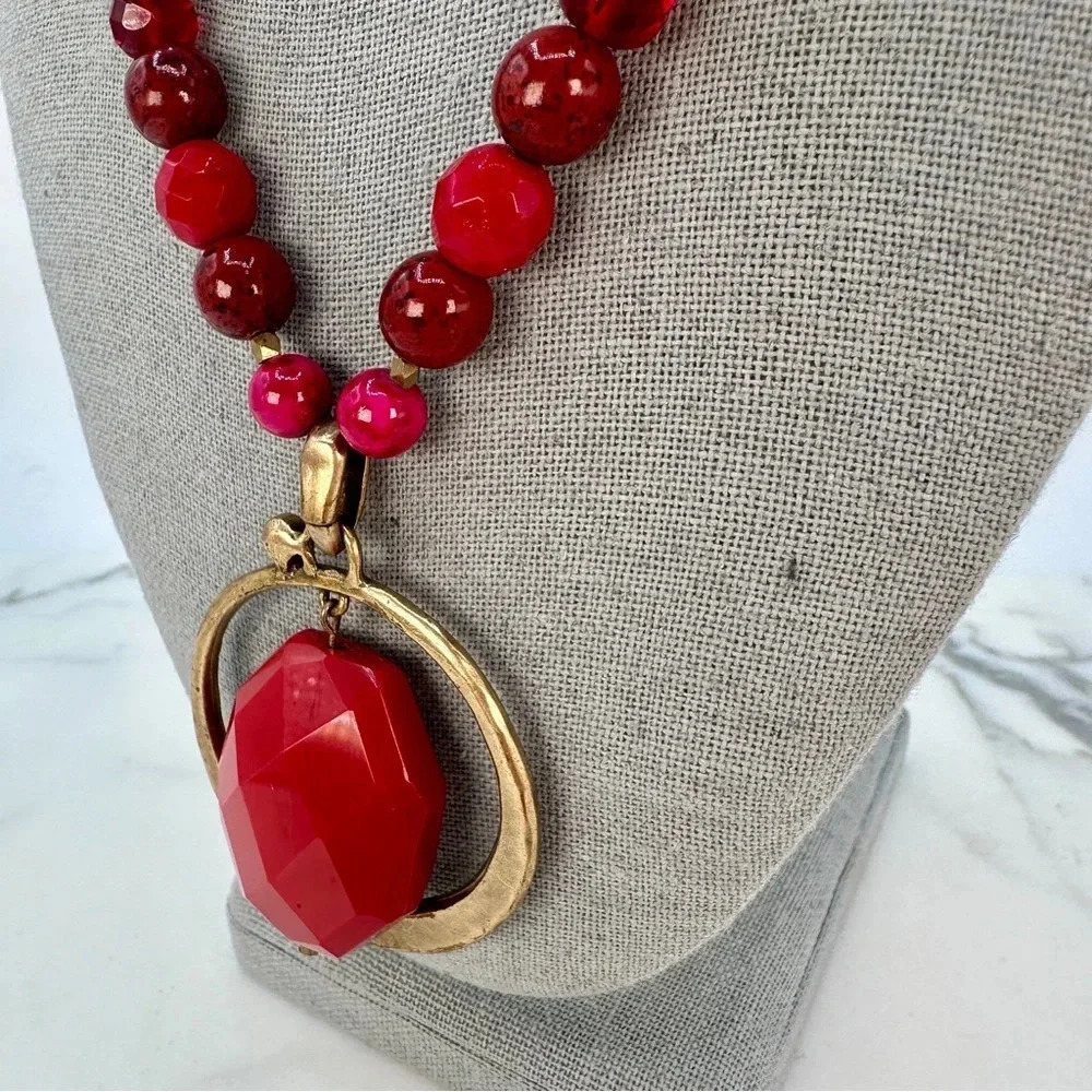 Chico’s Statement Pendant Necklace Signed Red Pink and Burgundy Gold-ton… - Picture 11 of 11